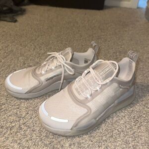 Adidas reflective sneakers, size 7